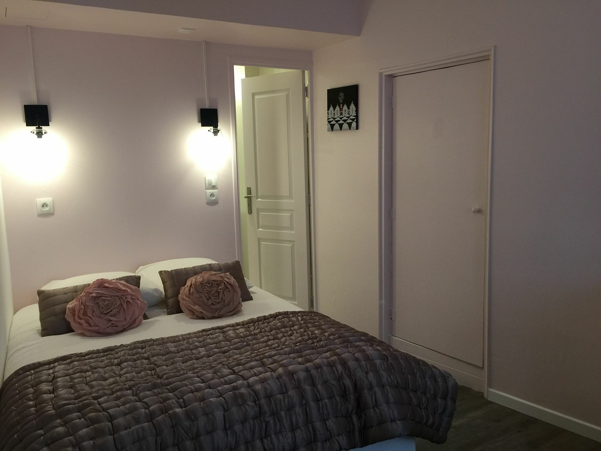 La Casa Cosy Hotel Дижон Екстериор снимка